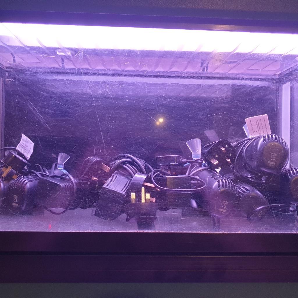 John Allan Fish rack and tanks in SK5 Stockport für 500,00 £ zum ...