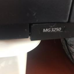 Canon MG 3250 excellent condition. Needs ink cartridges