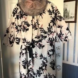 Gorgeous dress suit with hat for any special occasion bargain 