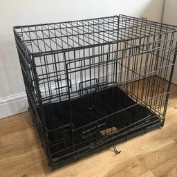 As good as new metal dog cage, used briefly when our dog was a pup. No rust. Non chew steel removable tray. Includes EllieBo made to fit Sherpa fleece mat. Two doors for easier access with heavy duty latches. This is a collapsible cage.
Height 20”
Length 24”
Width 18”