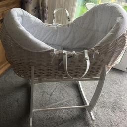 White Noah pod
Mamas and Papas little forest edition
Still has tags on only used for 3 months downstairs
Mint condition
Claire de lune stand
Comes with reversible blanket and lots of bottom sheets
Good for girl or boy
Rrp £99 for basket only