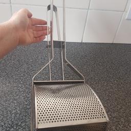 heavy duty masher rrp:£65.99 on ebay immaculate condition used once