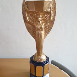 Full size Jules Rimet World CupTrophy as won by England in 1966 made of resin and has a granite base it measures 13 inches high and 4.5 inches across
very rare
postage in uk £10