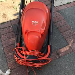 FLYMO easi glide 300
18 months old. Used about 3 - 4 times and cleaned after each use. Very good condition and works perfectly.
Located Rossington, can deliver local for extra.