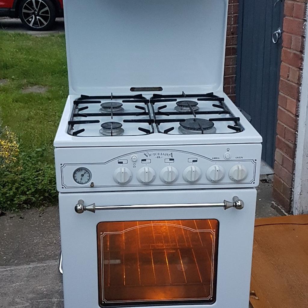 Leisure victoriana 50el white gas cooker in YO8 Selby for £75.00 for