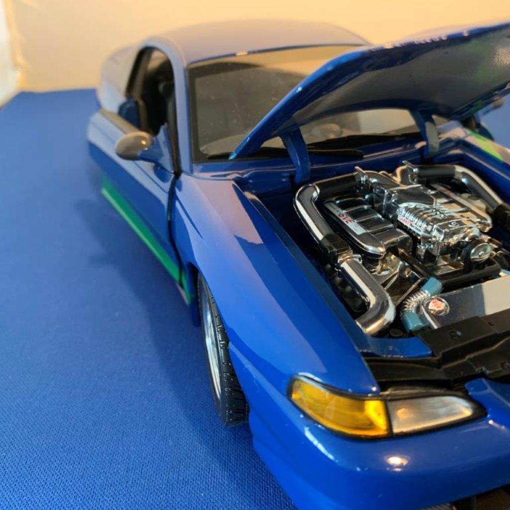 AUTOart 1998 FORD MUSTANG SUPER STALLION 1:18