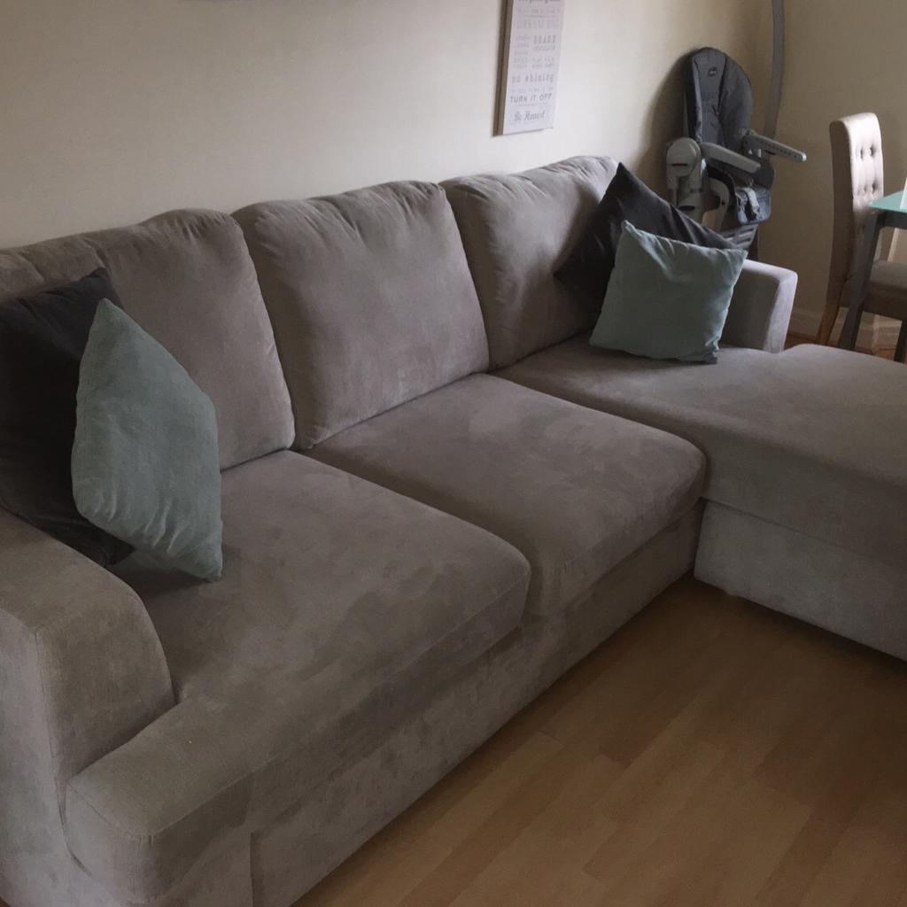 Freya dfs 4 seater corner sofa lounger in SK9 Row for £350.00 for sale