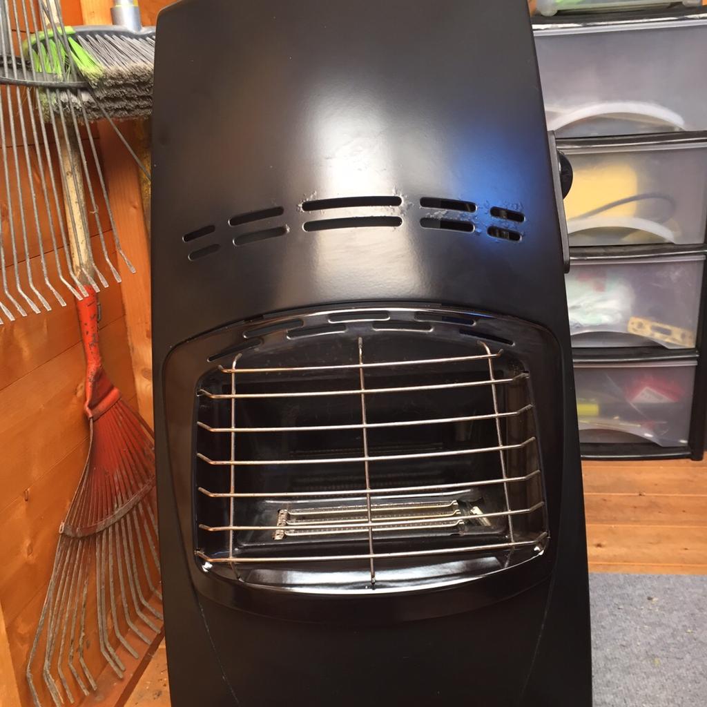 Reduced * DeLonghi blue flame gas heater in BB1 Hyndburn for £40.00 for  sale | Shpock