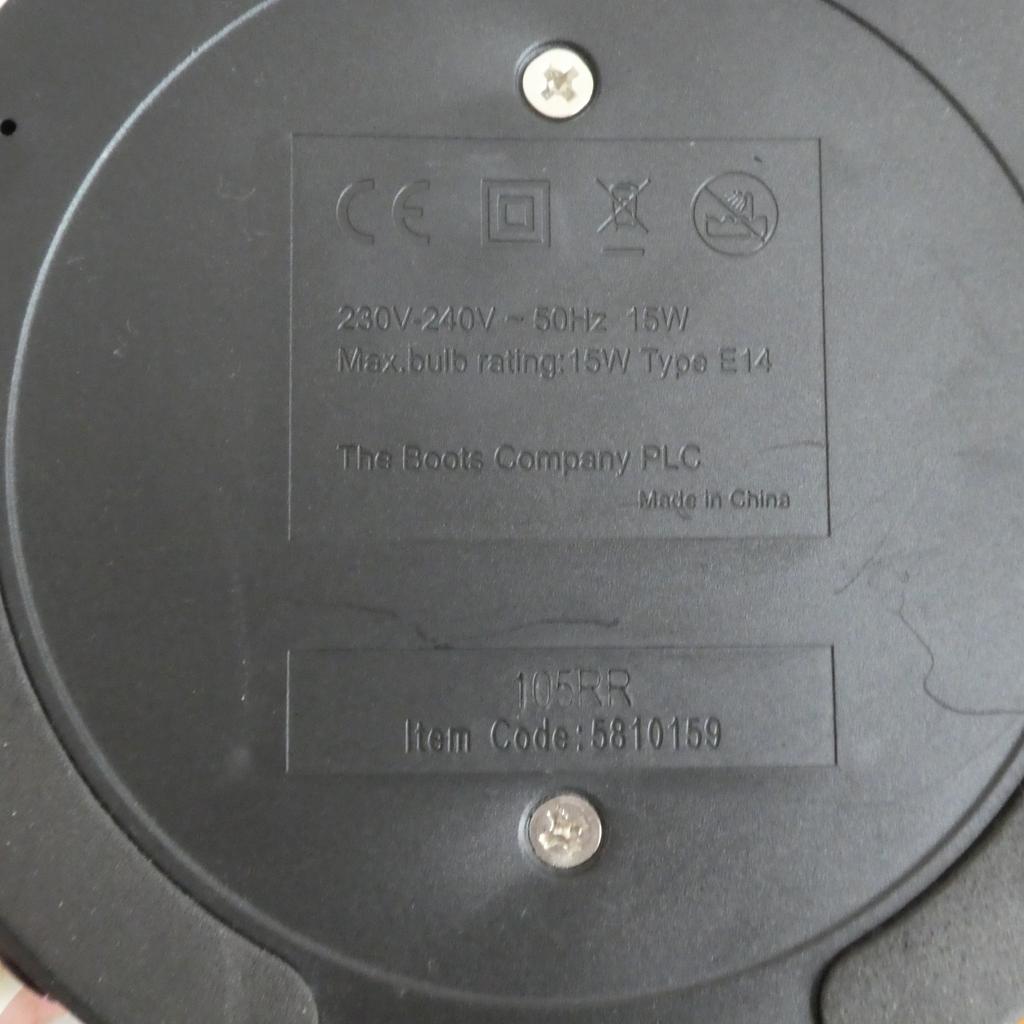 BOOTS No. 7 ILLUMINATED MAKE UP MIRROR in BD7 Bradford for £11.00 for