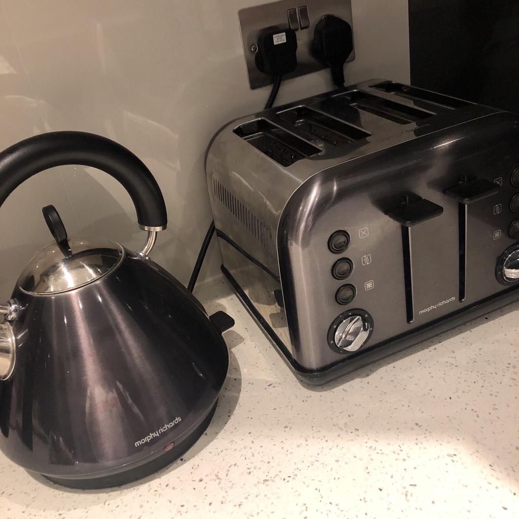 Morphy Richards kettle and toaster set in E6 London for £50.00 for sale