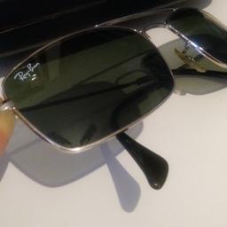 vendo occhiali da sole di marca tutti a 40 € singolo 15€ perché presentano piccoli graffi sulle lenti ma non fastidiosi