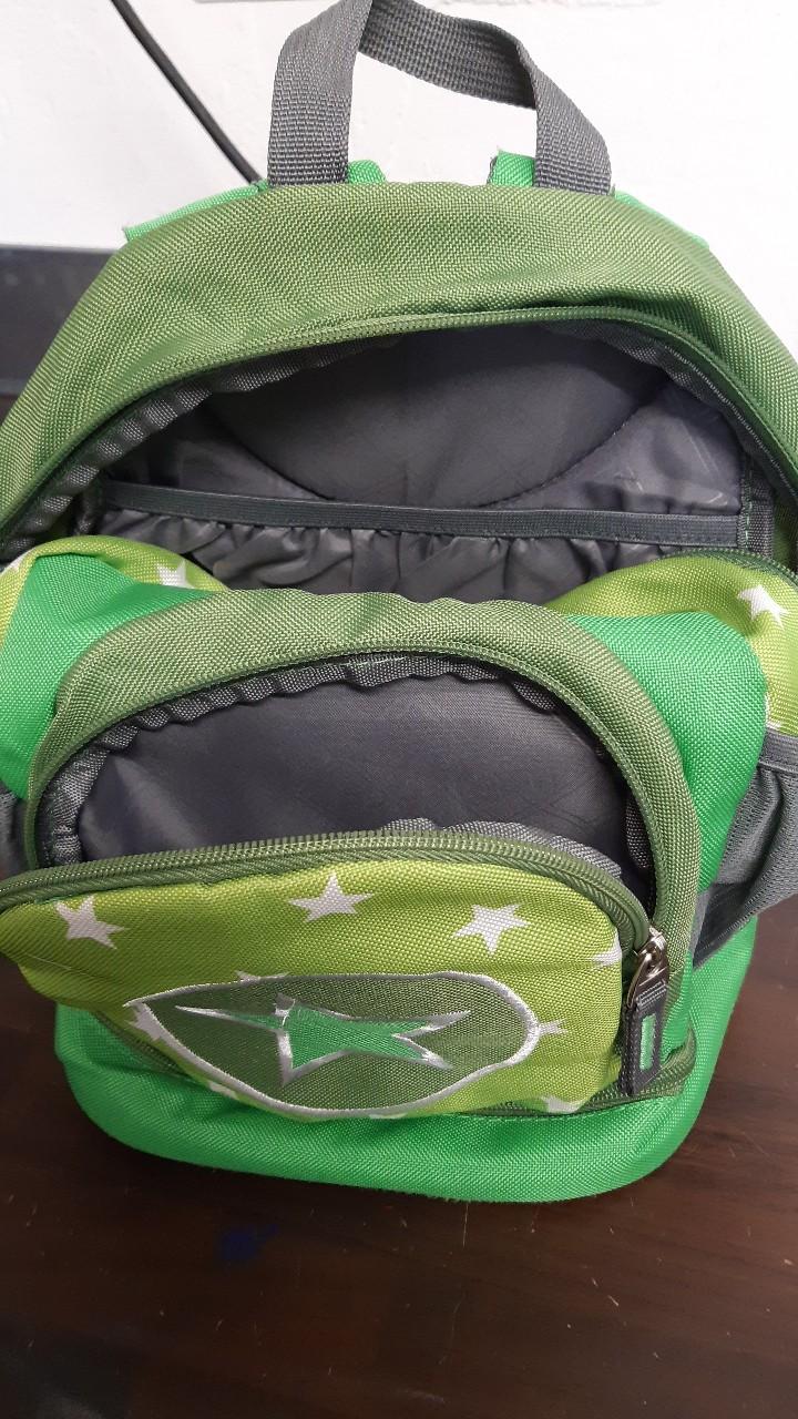 Franky Kinderrucksack KRS3 Mit Laptopfach Für 13 Zoll, Farbe Stern-grün
