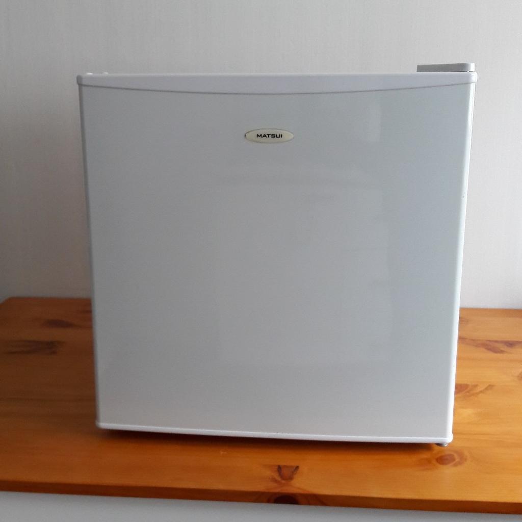 Matsui mini fridge in SW18 Wandsworth for £50.00 for sale Shpock