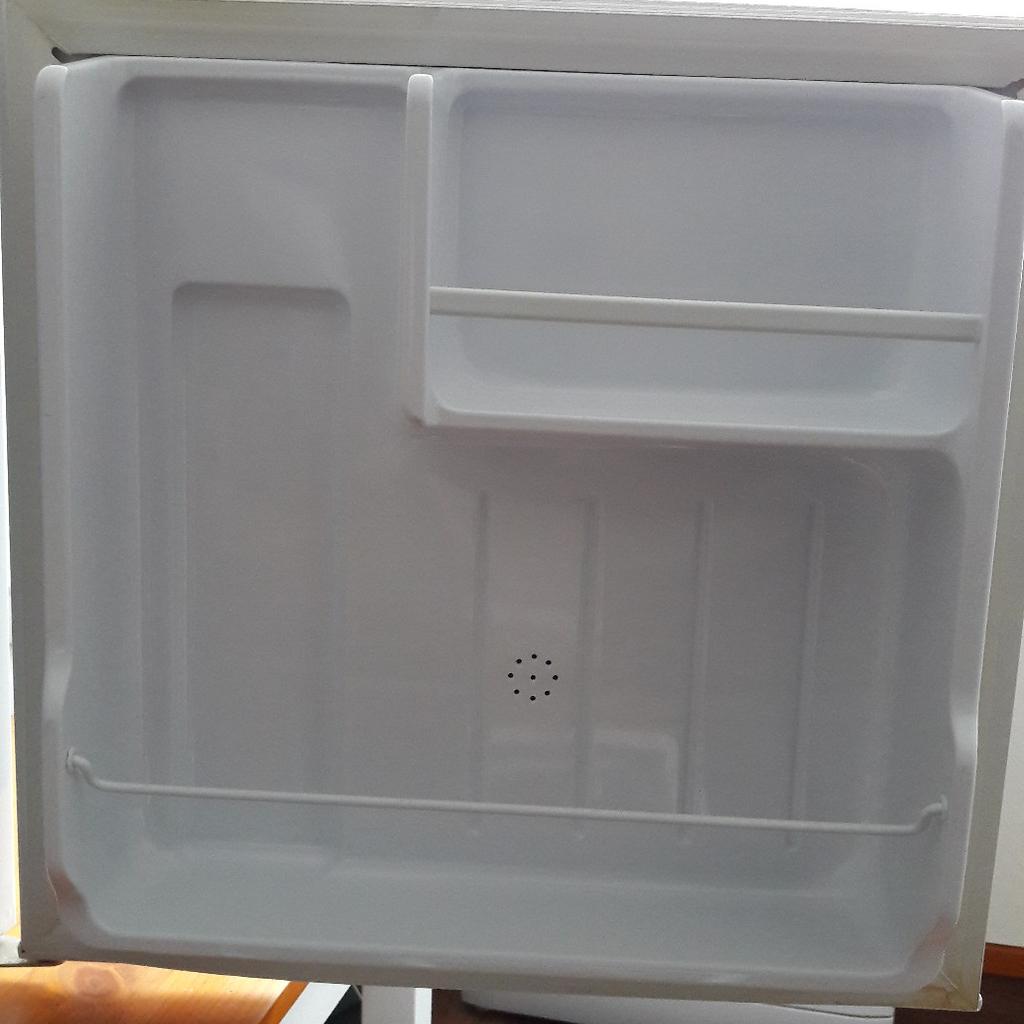 Matsui mini fridge in SW18 Wandsworth for £50.00 for sale Shpock