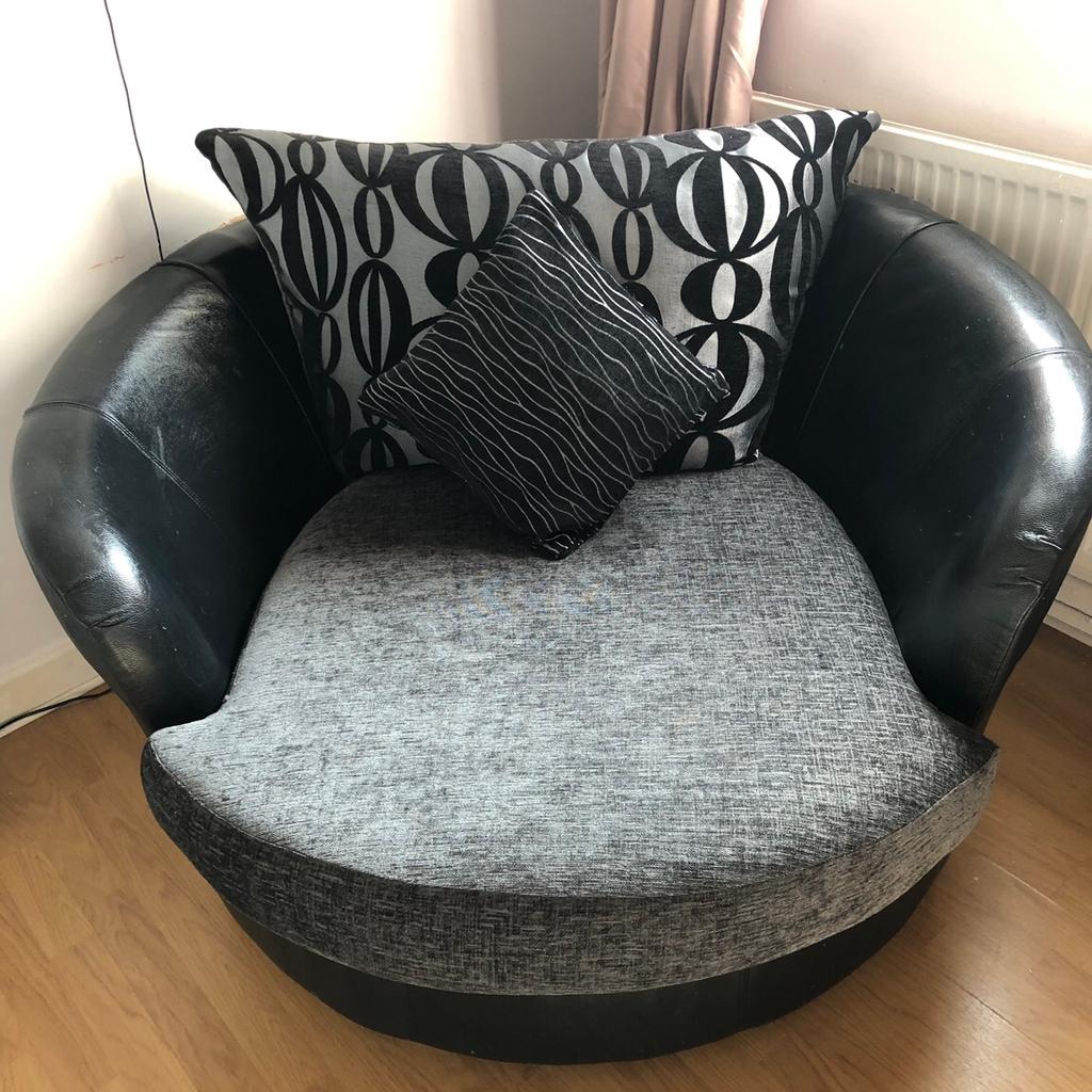 DFS Large Cuddle chair in CF45 Mountain Ash for £90.00 for sale Shpock