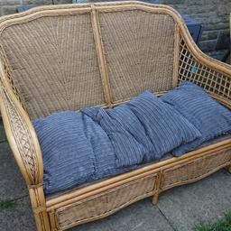 Wicker patio set wicker in good condition No hole's will need new cushions so selling with this in mind? Please ring or txts anytime on 07961584041 for anymore information wanting £10 pickup only thank you andy