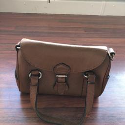 Leather brown tan leather handbag great condition
