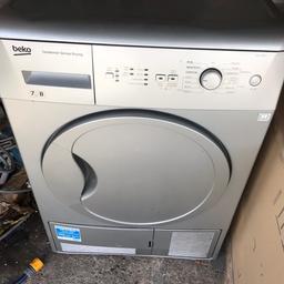 Condenser dryer
7kg
Sensor dryer
Few marks on top
Used condition works well