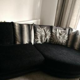 Big sofa beautiful without straps and any defects all covers washable in the whashing machine