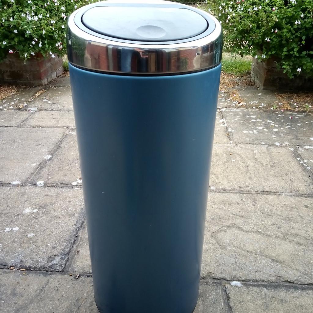 brabantia waste bin, push button, dustbin in Rochford for £15.00 for