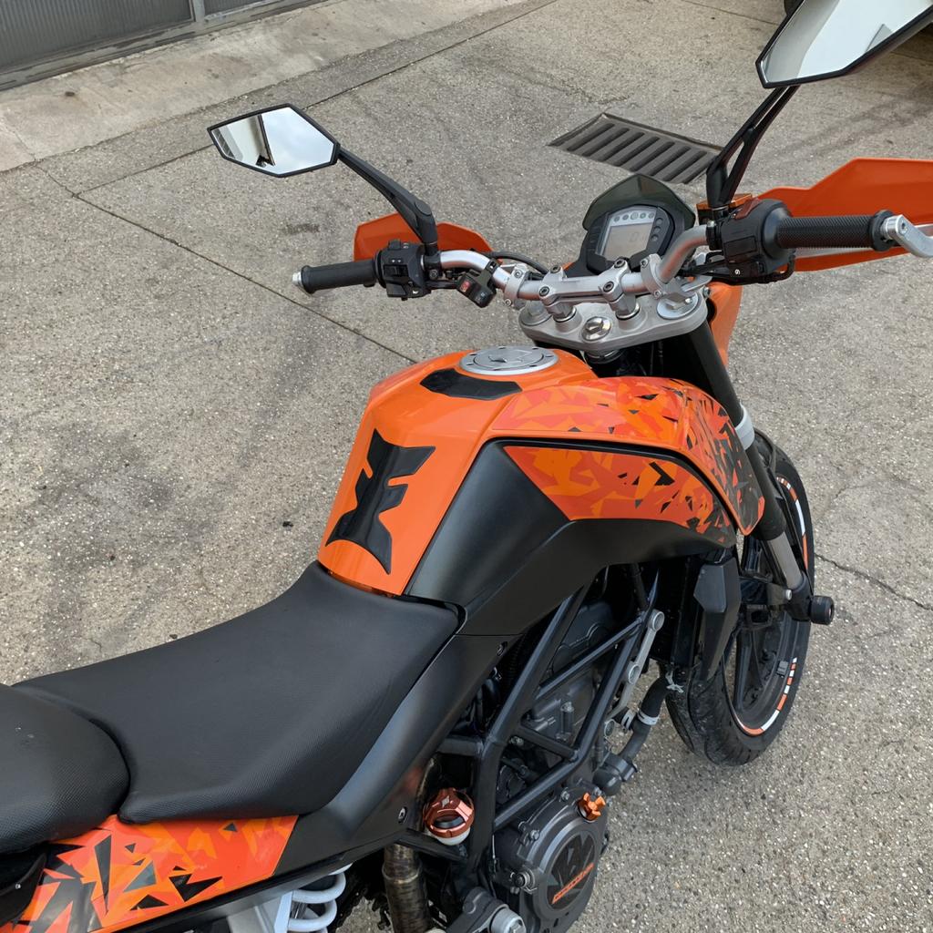 KTM Duke 125 in 2351 Gemeinde Wiener Neudorf für € 2.400,00 zum Verkauf Shpock AT