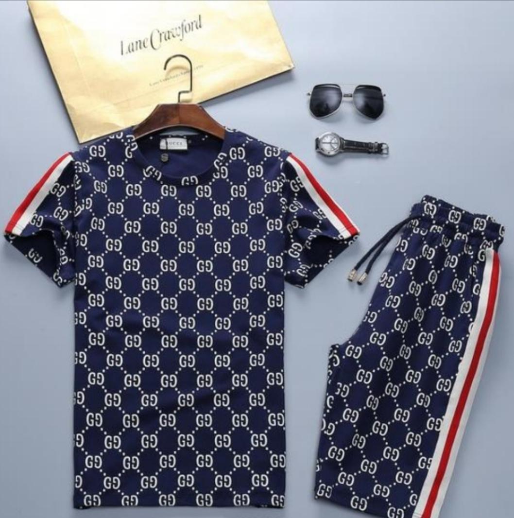 gucci t shirt and shorts