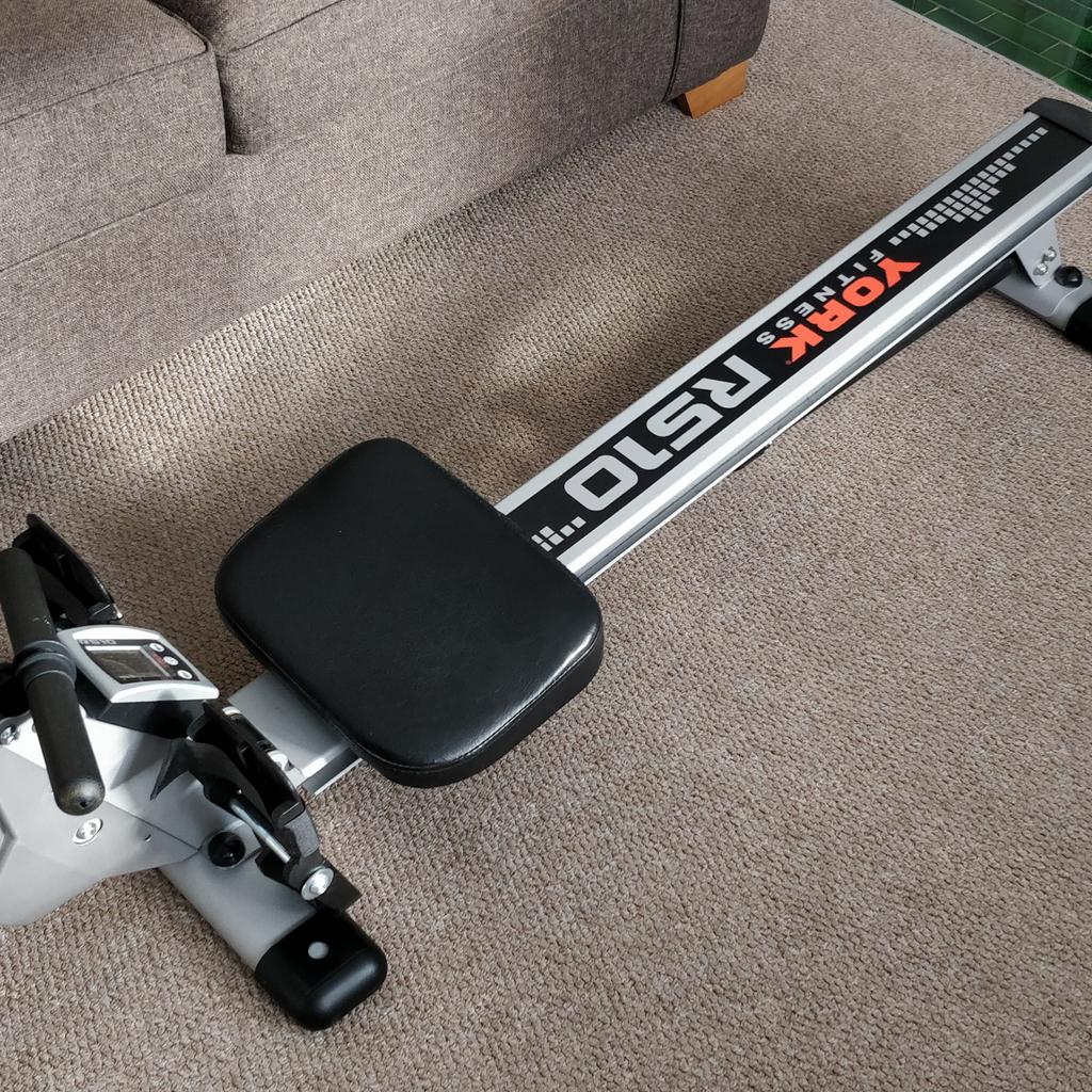 York Fitness R510 Rowing Machine in SG5 Hitchin for 25.00 for