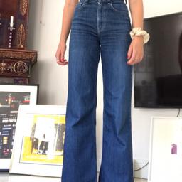 Strl 23 men passar 24/25
Säljer dessa supersnygga jeans pga att jag vuxit ur dem.
Dem ”formar” kroppen bra