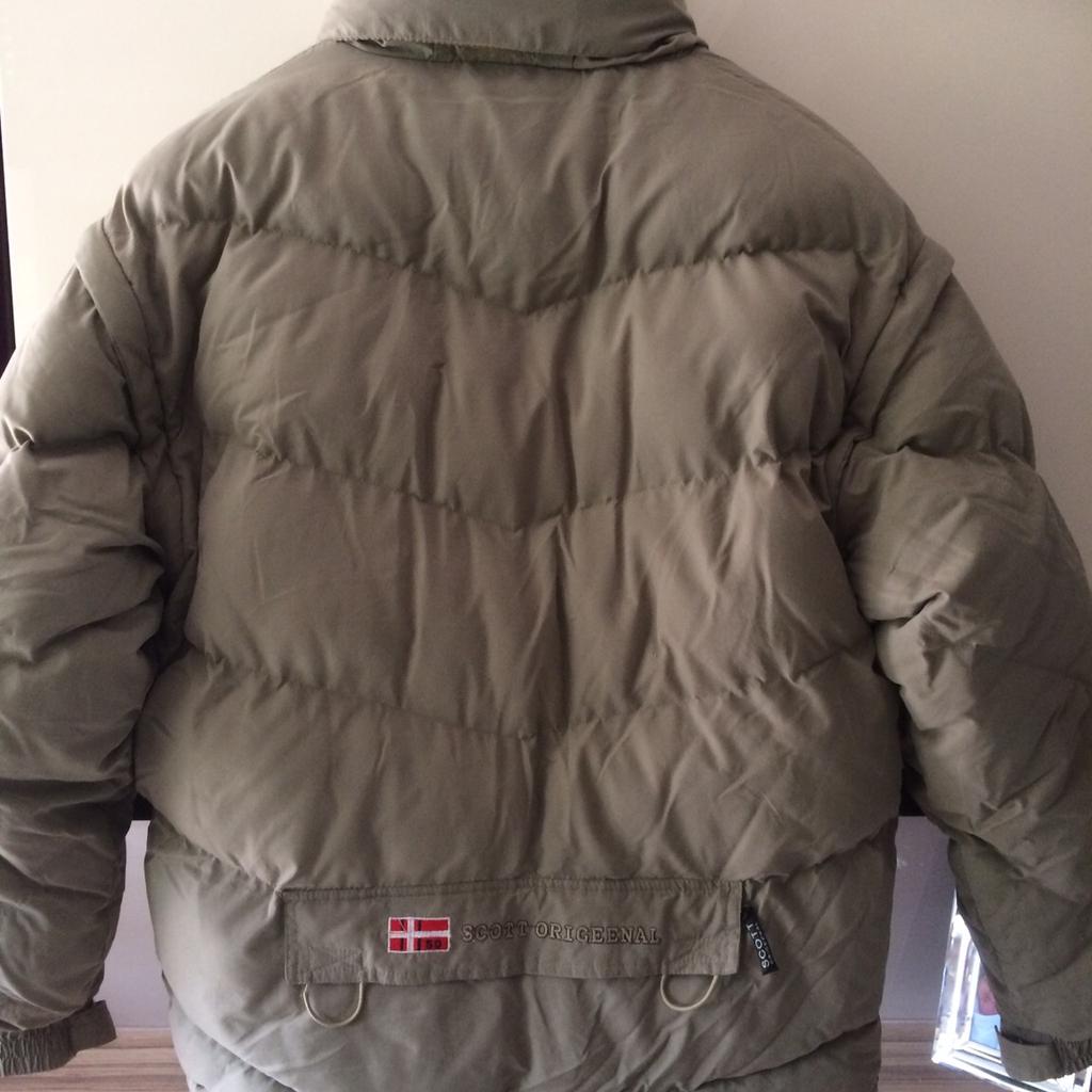 Quilted scott origeenal jacket in CR0 London for 20.00 for sale