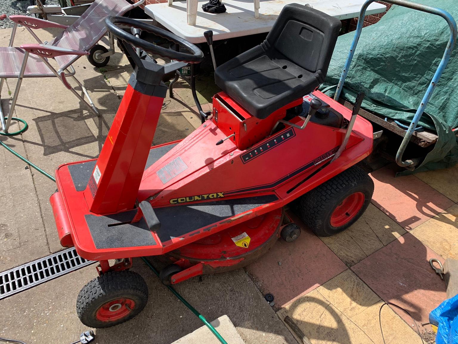 Countax rider 30 ride on lawn mower. in Bassetlaw for 155.00 for sale Shpock