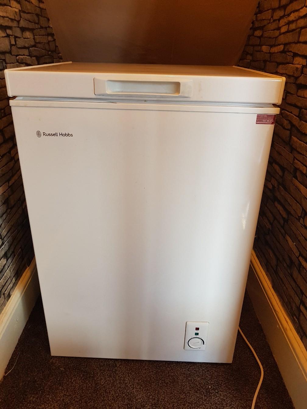 Russell Hobbs small chest freezer in DY4 Sandwell für £ 50,00 zum