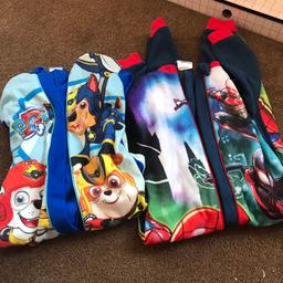 Size 3/4 years
Paw patrol and spider man
Collection Dudley