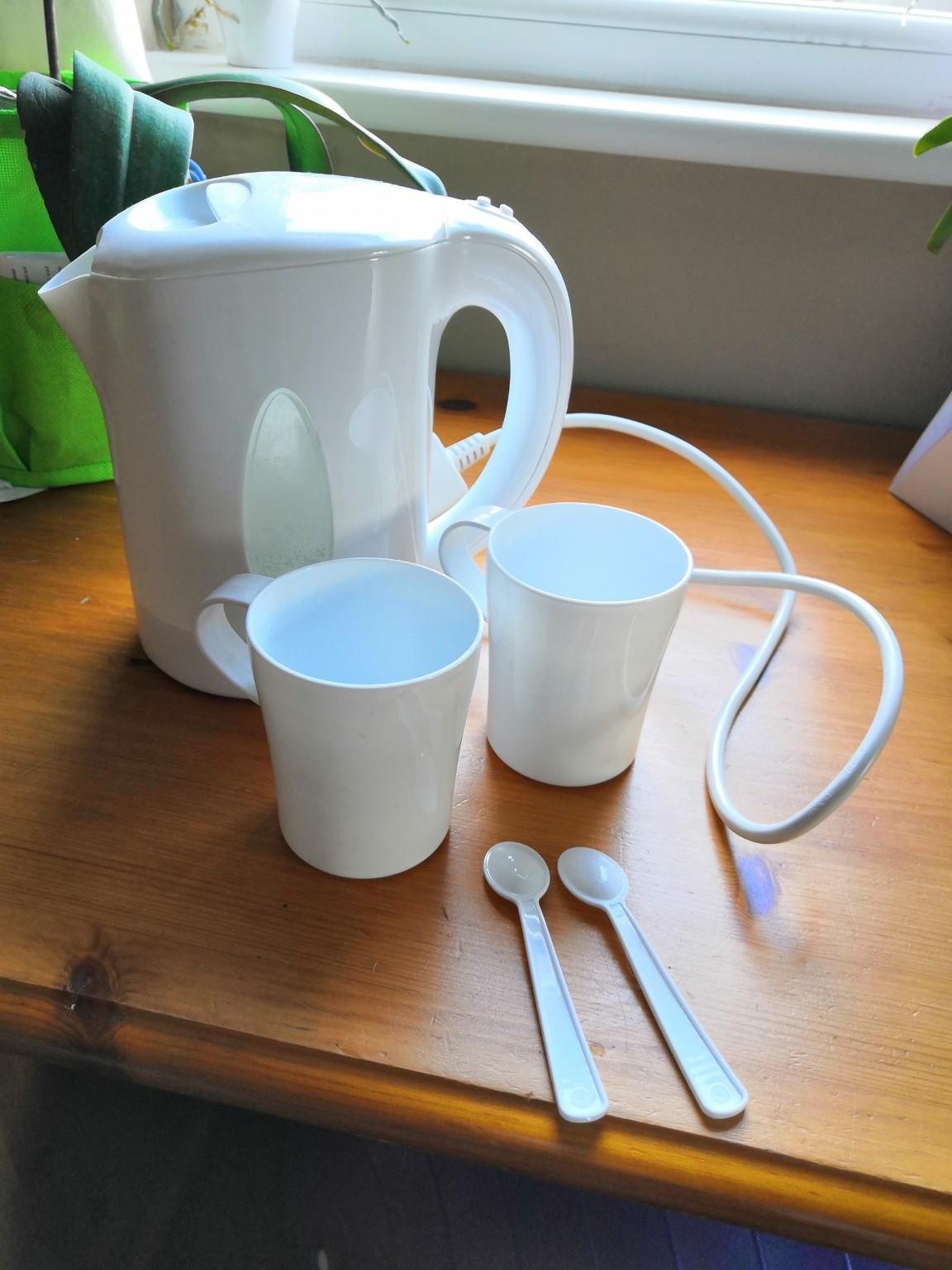 Russell Hobbs travel kettle in NW11 London Borough of Brent for £7.00