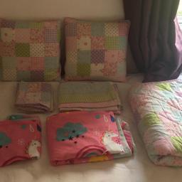 Girls bedroom set
Pretty design
2 Duvet covers with matching pillows
1 unicorn reversible single duvet and matching pillow
1 patchwork single duvet cover and pillow
Matching bedspread and cushions

 Clean & Excellent condition
Hardly used only spare room items
Smoke free home