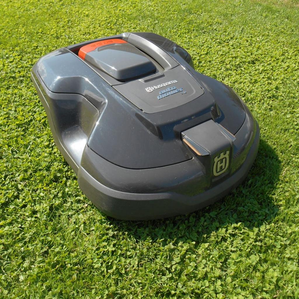 Rasenroboter Husqvarna Automower 310 in 6714 Nüziders für € 1.490,00