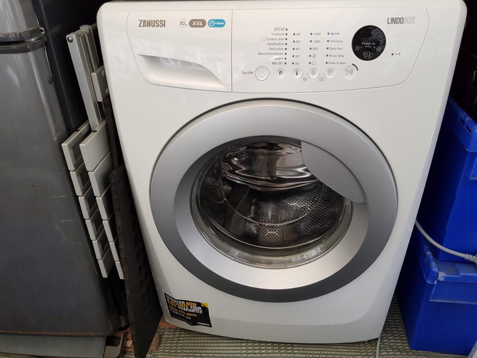 Zanussi Lindos 300 XXL 10kg Washing Machine in L34 Knowsley for £160.00