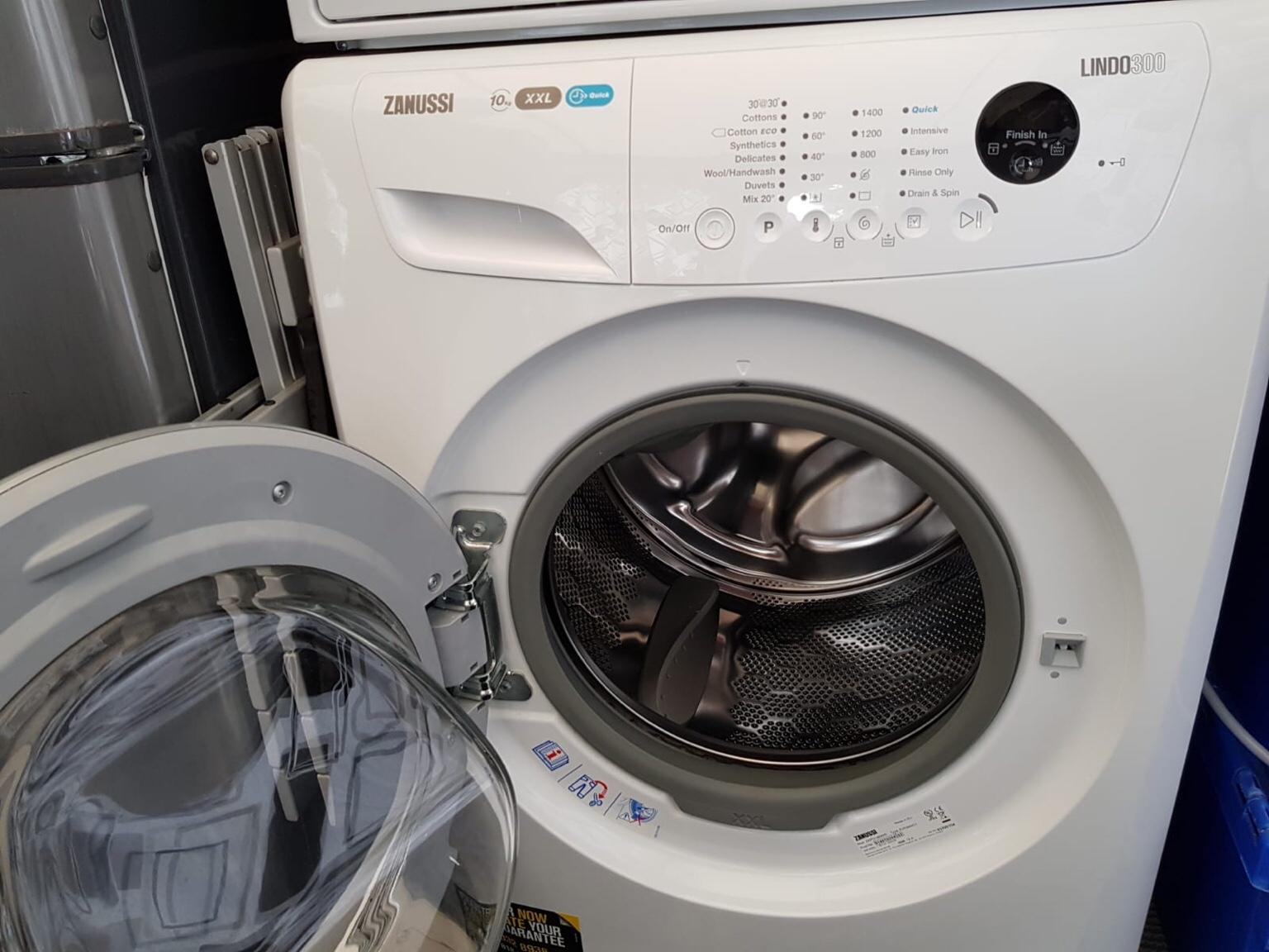 Zanussi Lindos 300 XXL 10kg Washing Machine in L34 Knowsley for £160.00