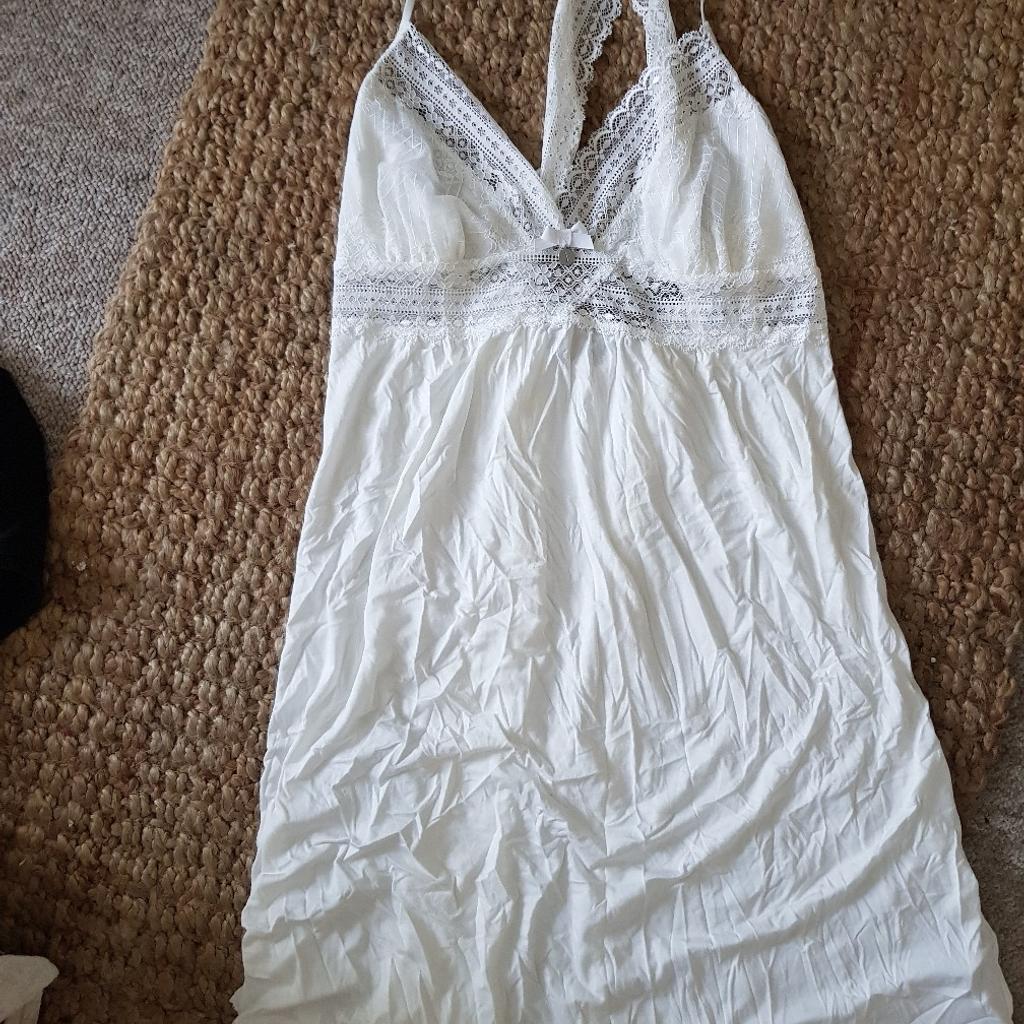 jasper conran ladies nightwear in W12 London for 20.00 for sale