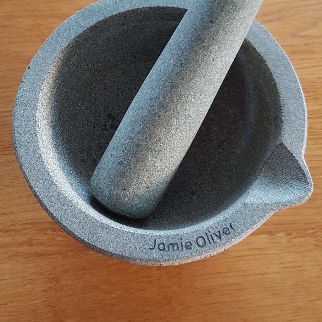 Jamie Oliver Mörser in 6063 Rum für 12,00 € zum Verkauf Shpock DE