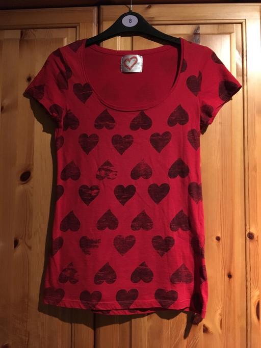 Buy & Sell County Durham Stockton-on-Tees - Photos for Red Heart Print T Shirt Size 8