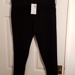 Marks and Spencer, Maternity bodycon leggings, size 16, black, in great condition never been worn, still have tags on, collection halewood or could possibly deliver depending on location £10