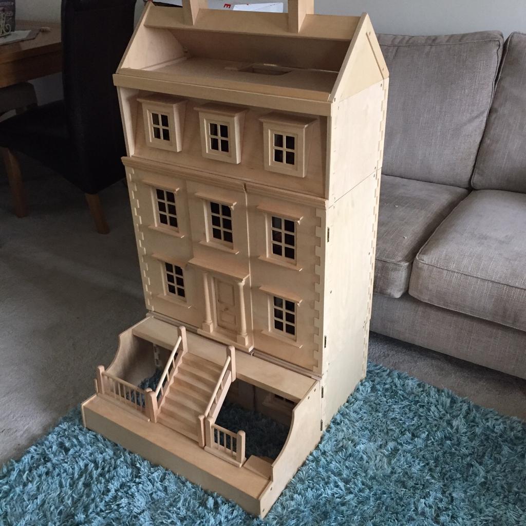 Early learning hot sale dolls house