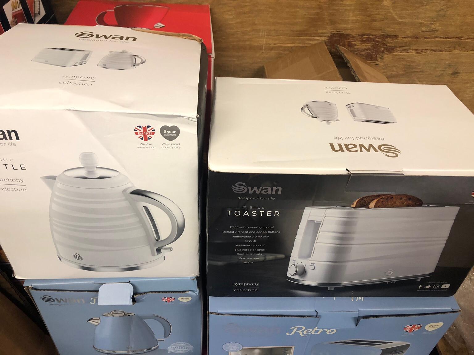 Swan toaster and kettle brand new symphony in Heath & Reach for £35.00