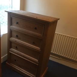 Chest of draws . Pick up from Wandsworth area .
I can help load if needs be .
Also selling matching wardrobe.
Height 130
Width 90
Length 50