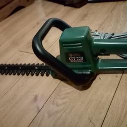 Black and Decker Gt220 16 inch Electric Hedge. 9 meters wirres