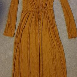 maxi dress boho. looks lovely when dressed up or down. very very light weight and not see through. slightly gathered on waist looks lovely. looks lovely on holiday with longer necklace and accessories. can be dressed up with heels or down with trainers  hardly worn. grab a bargain massive clearout