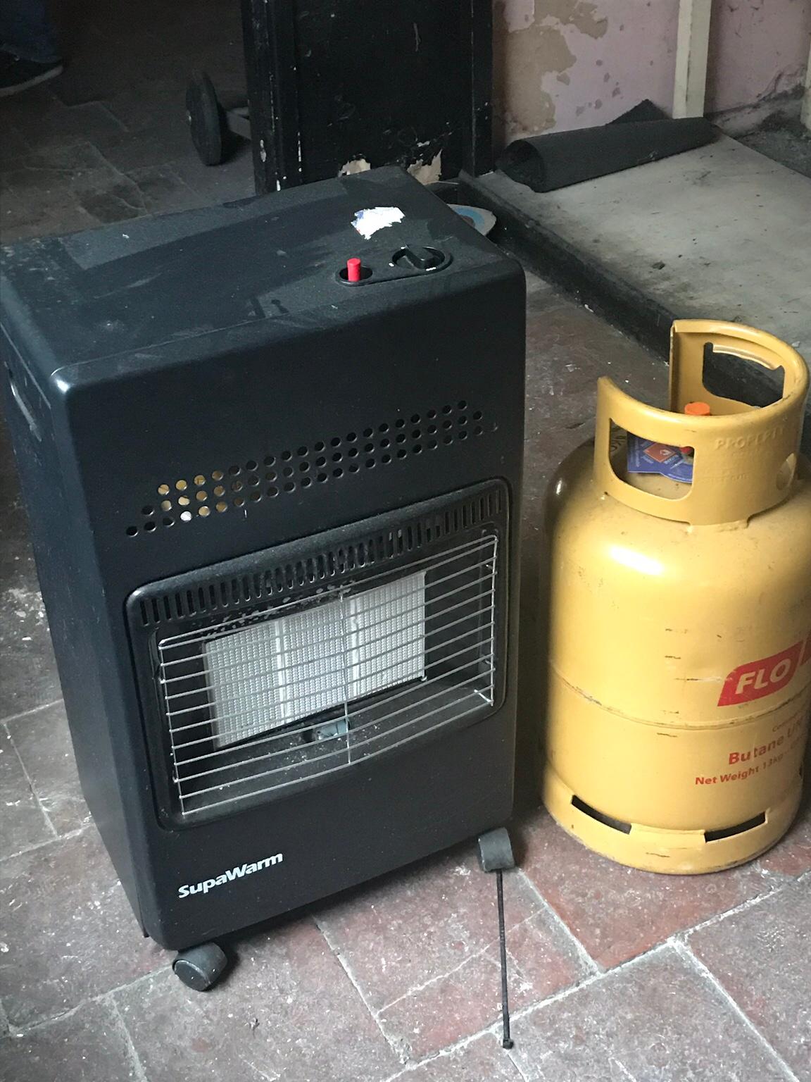 calor gas fire with bottle in DY4 Sandwell für 35,00 £ zum Verkauf