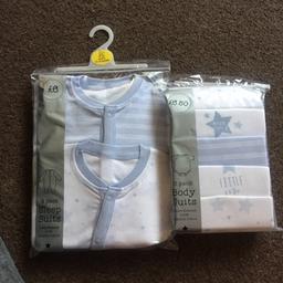 Brand new 5 x baby grows and 2 x sleep suits 12-18momths
