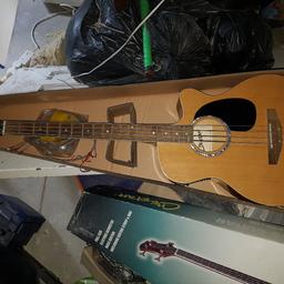 Not been played in a while, Selling due to house move, Comes with spare strings

Right hand, full size