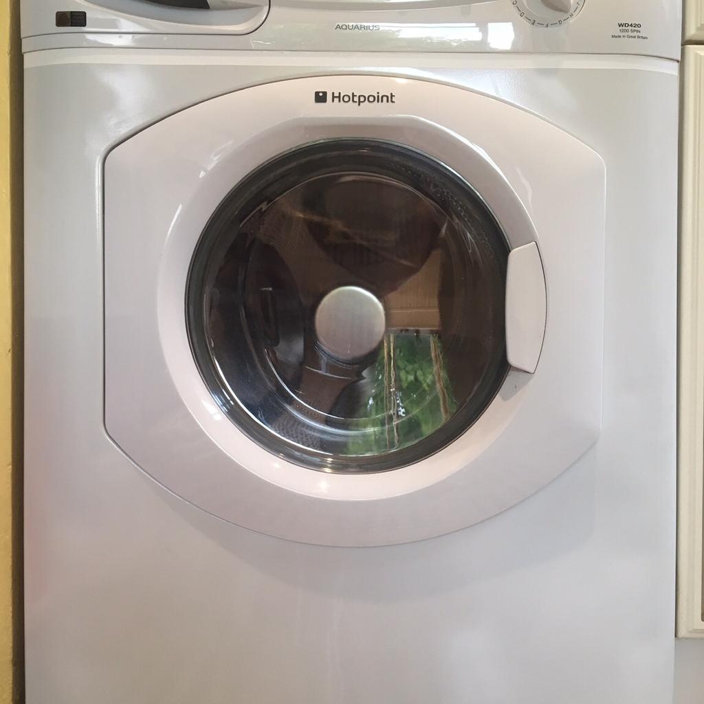 HOTPOINT Aquarius washerdryer WD420 in IG1 Redbridge for £50.00 for